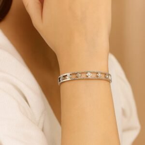 elegant kada for daily wear